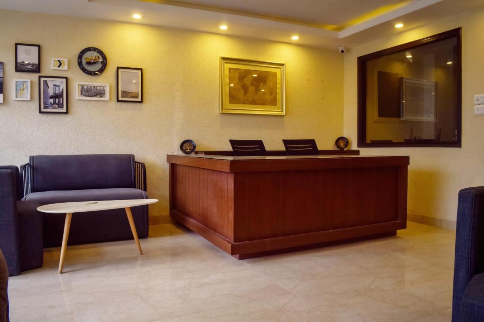 The Bunkk Inn Hotel & Restaurant มัสซูรี ภายนอก รูปภาพ
