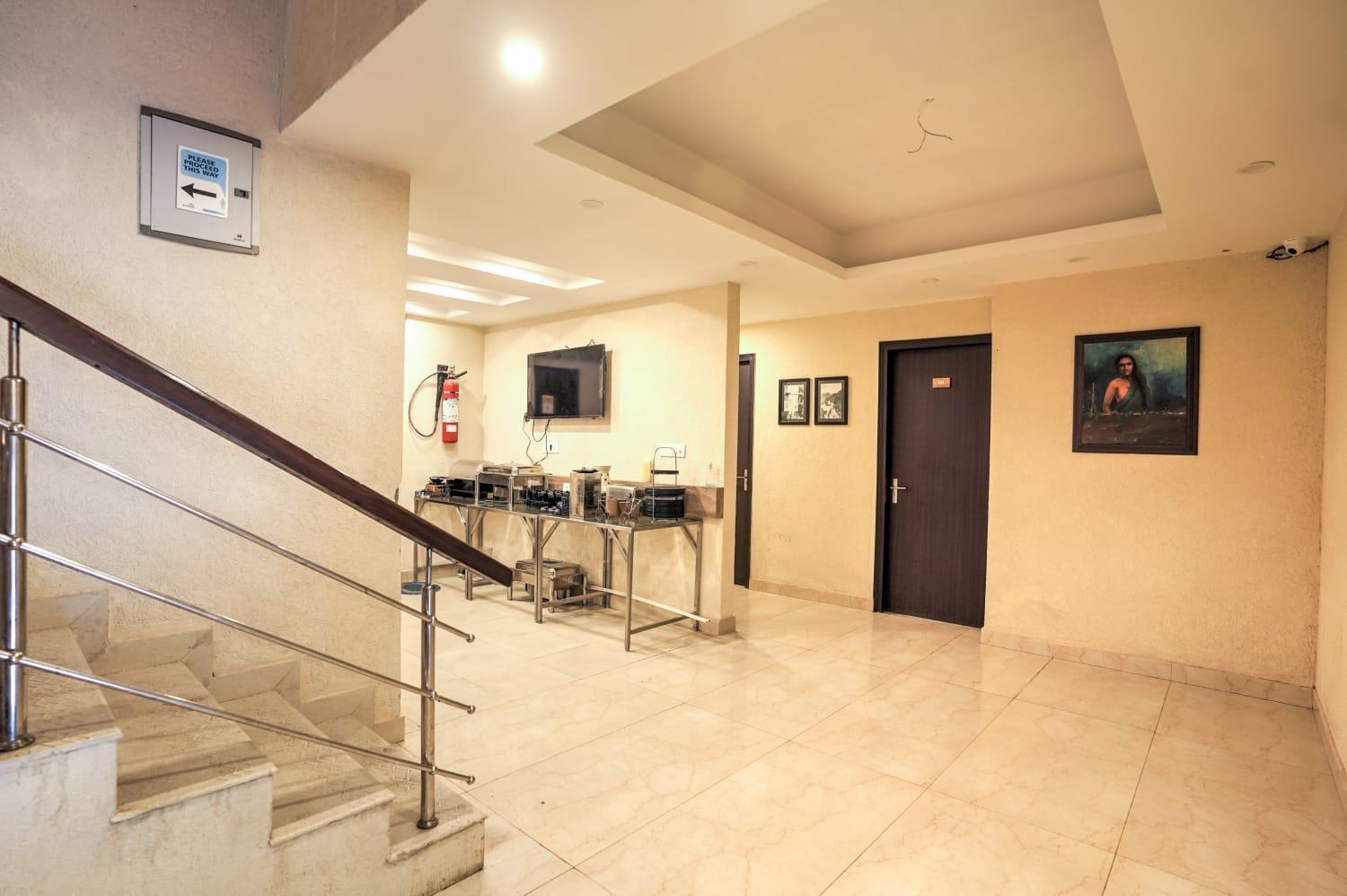The Bunkk Inn Hotel & Restaurant มัสซูรี ภายนอก รูปภาพ