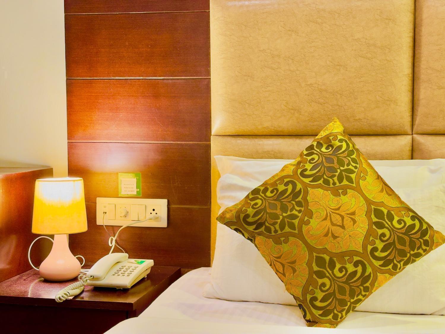 The Bunkk Inn Hotel & Restaurant มัสซูรี ภายนอก รูปภาพ